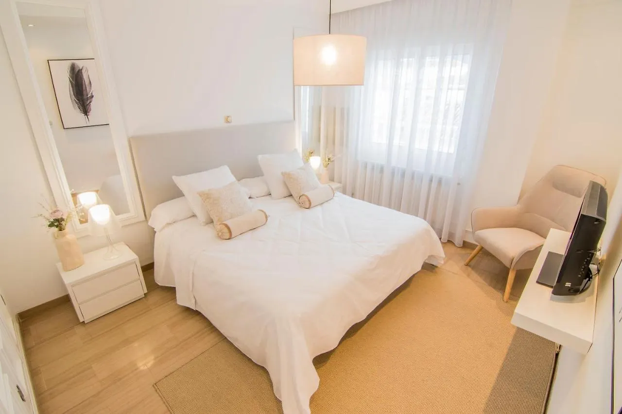 Apartamento En Zona Centro De Grenada 0*,  Hiszpania